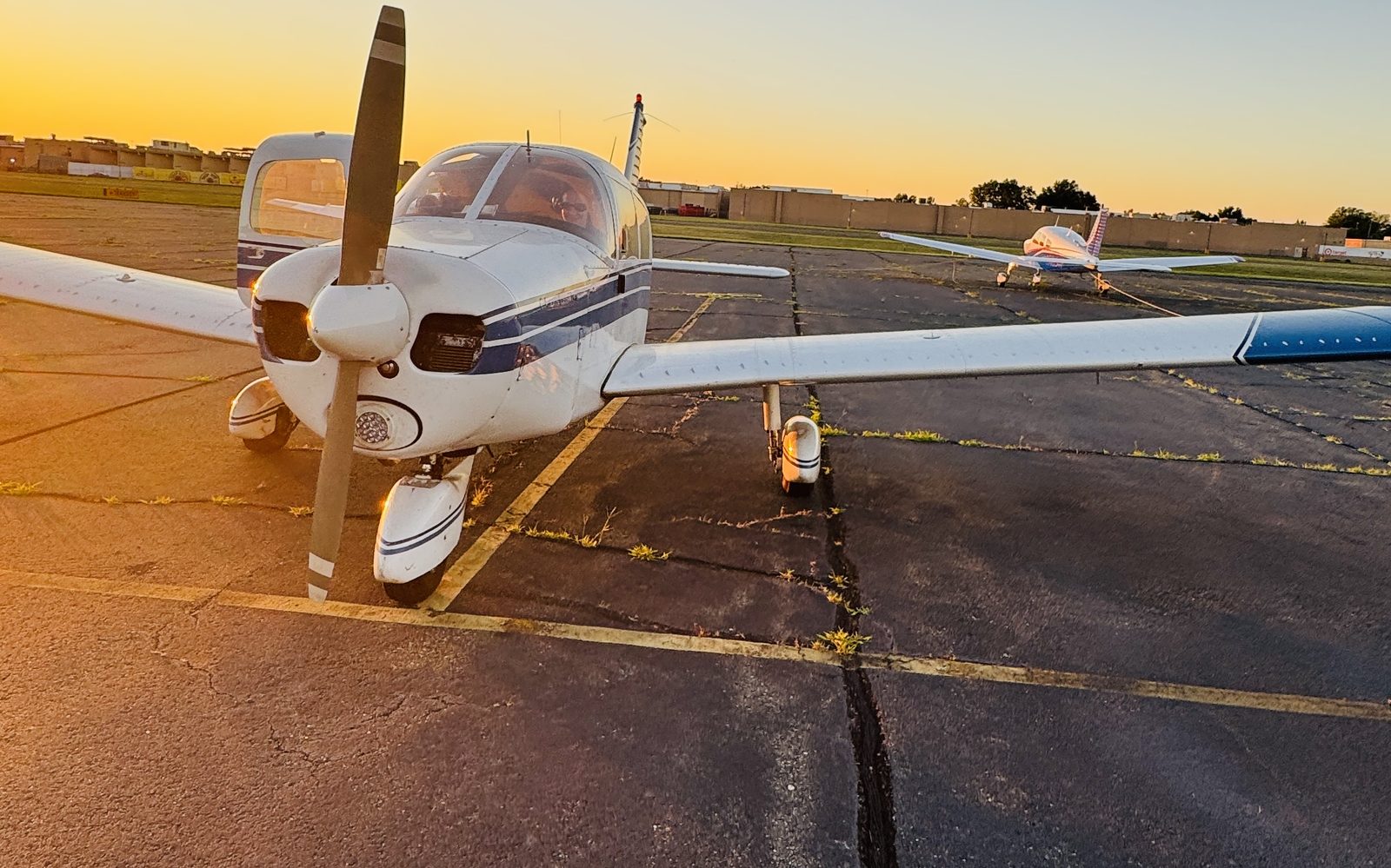 Azzurra City Tours' Piper Cherokee N9737W on the ramp at Linden Airport